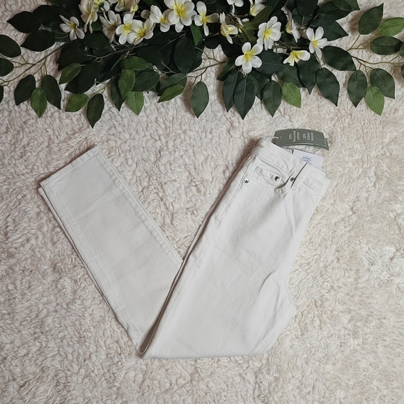 H&M Loose Fit Ultra High Waist Mom Jeans - Picture 1 of 9